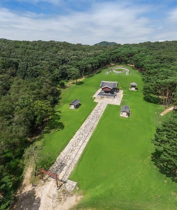 A panoramic view of Jangneung in Paju. Photo courtesy of the Royal Palaces and Tombs Center, Korea Heritage Service