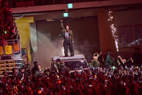 NCT 127 performs at KSPO DOME during the Seoul run of its fifth world tour. Photo courtesy of SM Entertainment