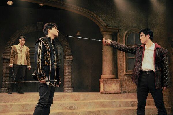 A scene from Starcrossed. Photo courtesy of Dal Company