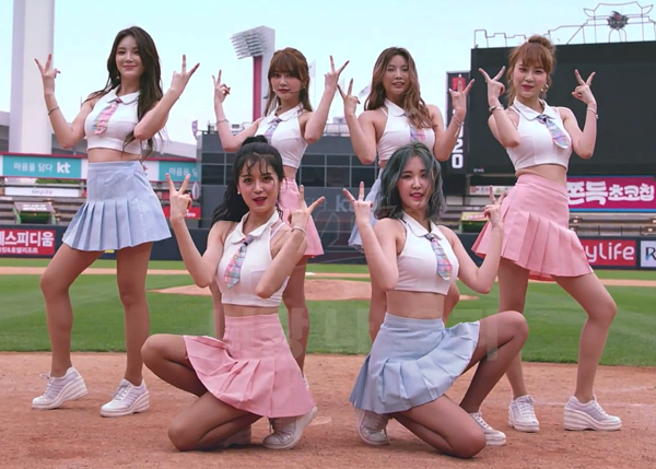 KT위즈 치어리더 (출처=KT위즈)
