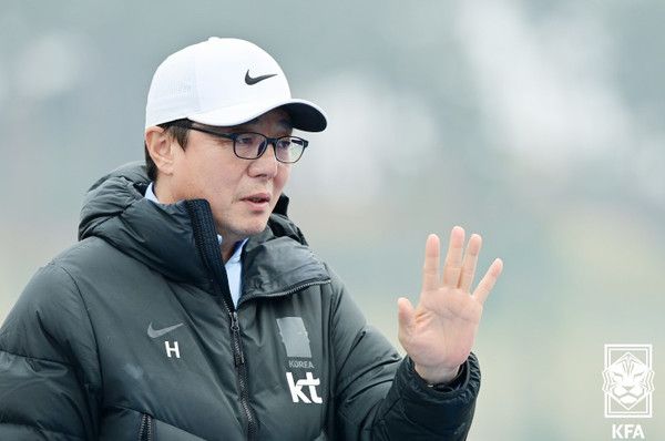 황선홍 감독 (출처=대한축구협회)