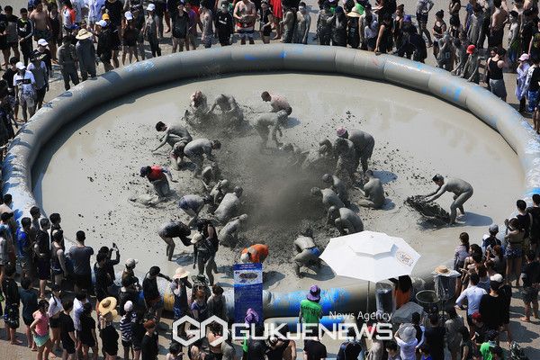 보령머드축제. 국제뉴스DB