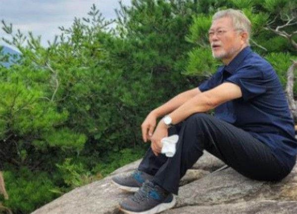 문재인 전 대통령 (출처=문재인 sns)