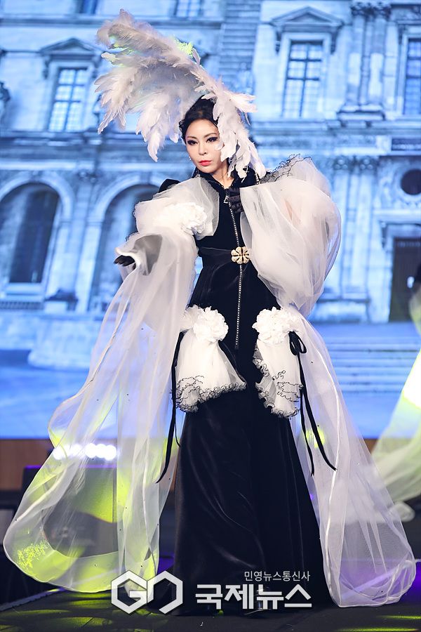 ▲ 랑유 패션쇼 모델 리아킴 / ⓒ이대웅 기자