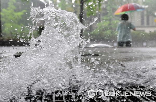 비스케치, 날씨, 폭우, 태풍 (국제뉴스DB)