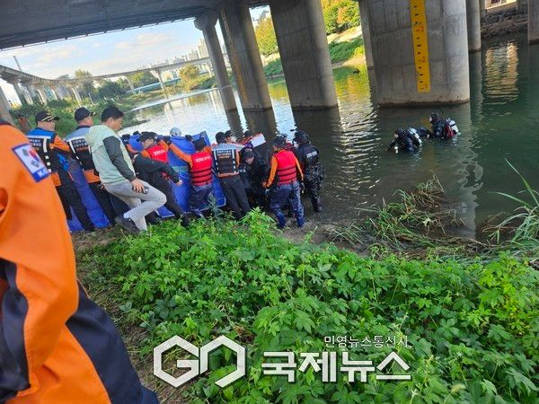 의정부 중랑천 중학생 실종 5일째…실종지점 200m지점서 발견.(사진제공.경기북부소방재난본부)