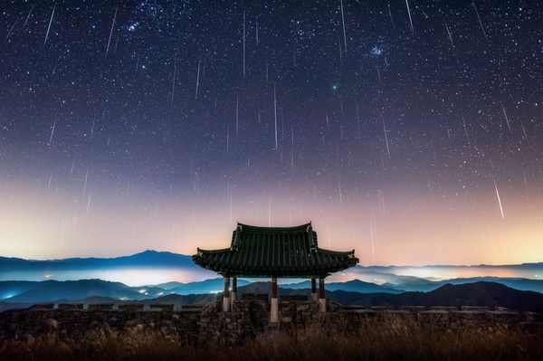 사진=한국천문연구원, 쌍둥이자리 유성우(2021년 천체사진공모전 수상작 윤은준 촬영)