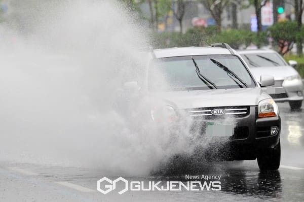 비스케치, 날씨, 폭우, 태풍 (국제뉴스DB)