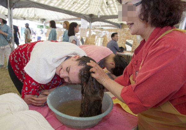 단오, 창포물에 머리감기 (사진=강릉단오제 자료사진)