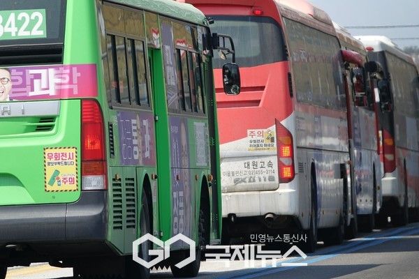 서울 버스 운행.(국제뉴스DB)