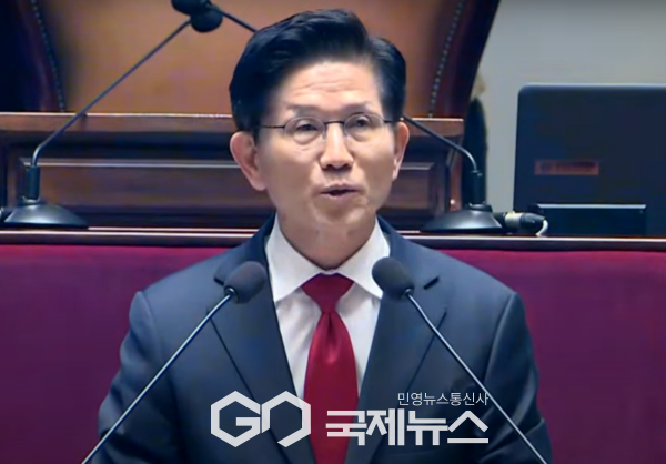 ▲ 9일 의원총회에서 발언하는 국민의힘 김문수 후보 사진=고정화기자