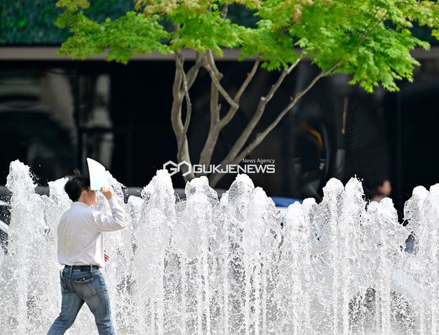 장마 끝 폭염과 입추 사이, 도심 33도 (사진=안희영 기자)