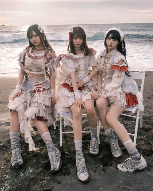 이호테우(IHOTEU) 미나 아무 네기 (사진=EFG뮤직)