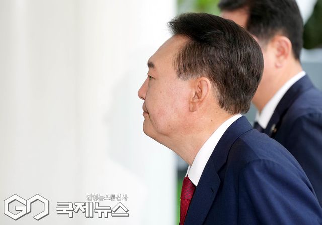 윤석열 전 대통령, 내란 우두머리 혐의 직권남용 권리행사방해 혐의 사건 5차 공판에 출석