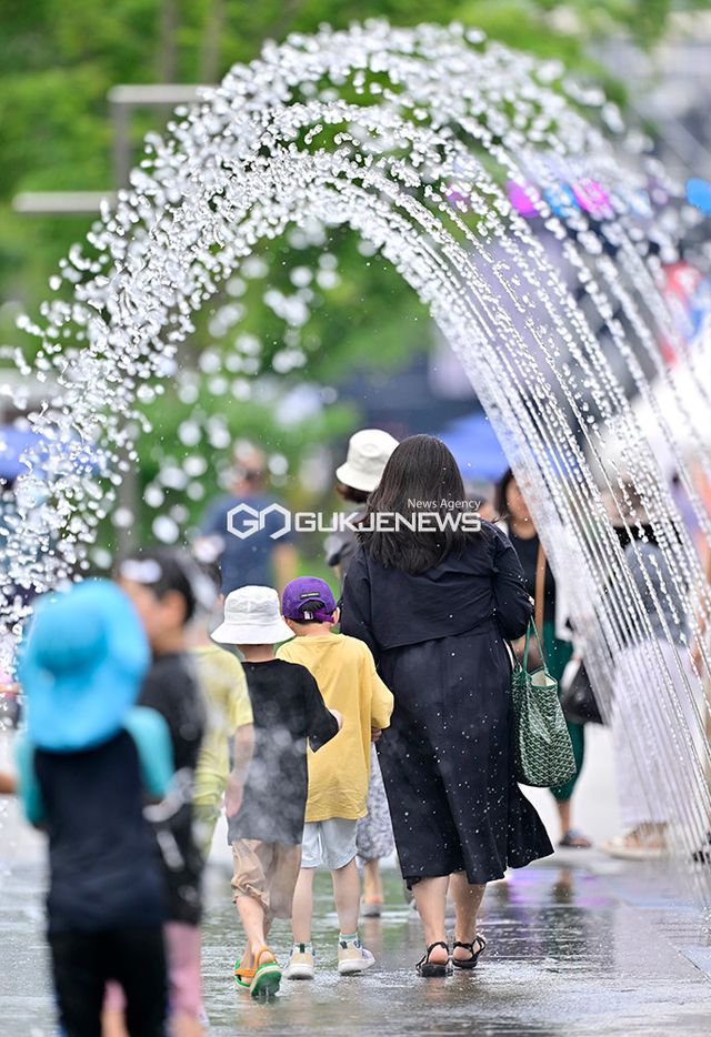 더위 도심 = (사진=국제뉴스DB)