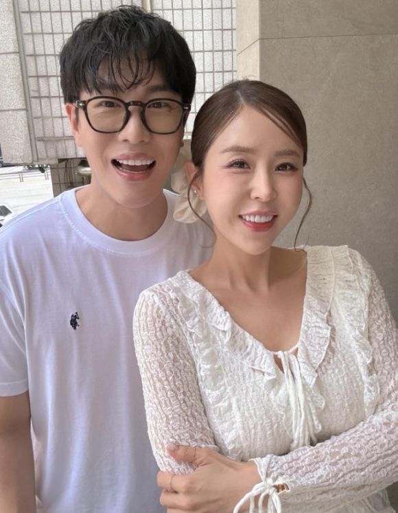 코요태 신지, 예비신랑 문원 (사진=신지 SNS 채널)