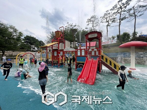 도심 속 물놀이장_(사진/아산시 제공)
