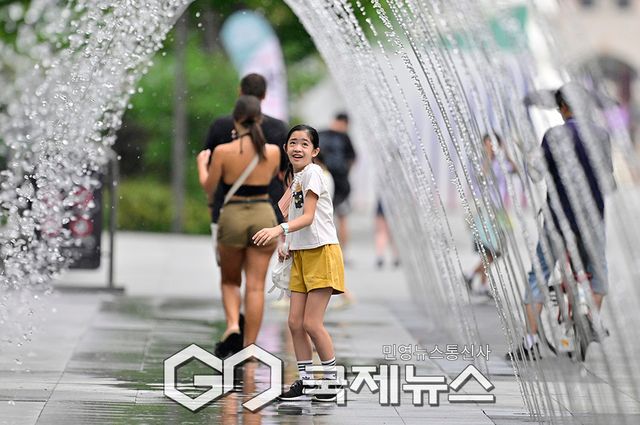 더위가 그친다는 절기 처서 앞둔 도심 표정 (사진=안희영 기자)