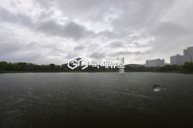 9월 첫날 수도권 일대 가을 소나기 내려 (사진=안희영 기자)