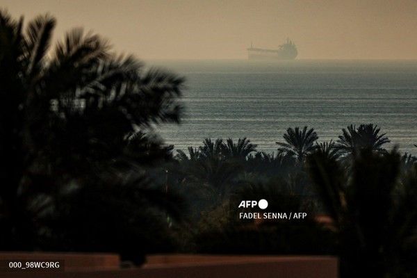 호르무즈 해협을 지나는 유조선. 국제뉴스/AFP통신