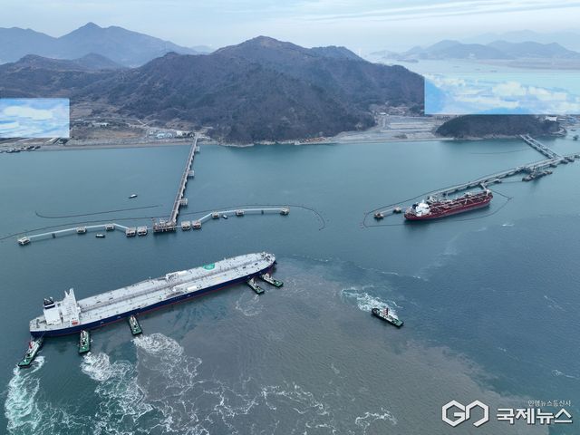 (사진제공=석유공사) 한국석유공사 여수비축기지에 2023년 3월 21일 UAE 아부다비 국영석유사(ADNOC)의 원유 2백만 배럴이 입고되는 모습