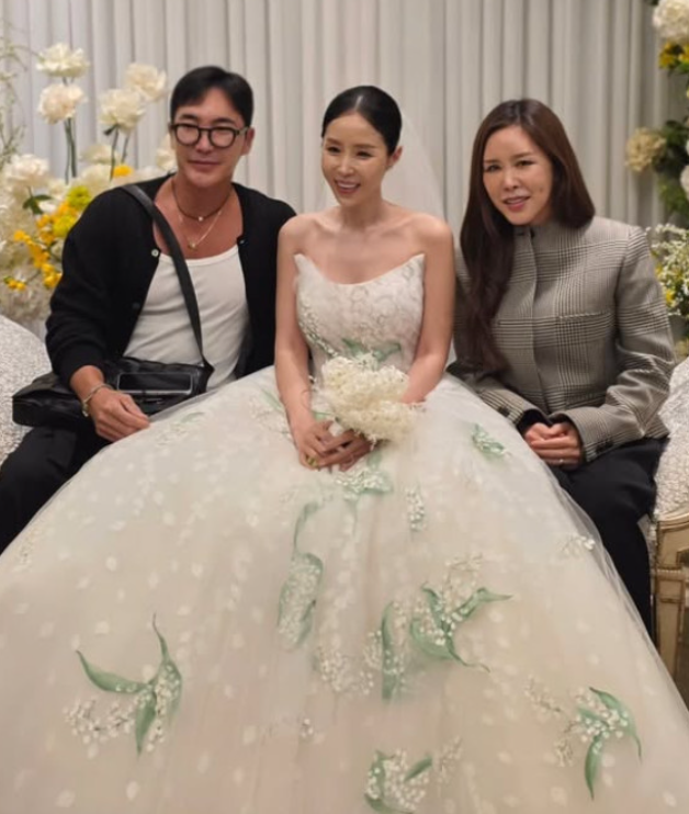 신지 문원 결혼 (사진=채리나 SNS 채널)