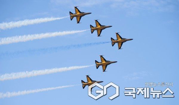 블랙이글스 곡예 비행&nbsp;사진/KAI