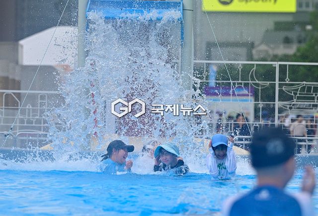 서울시와 서울관광재단, '쿨' 서울썸머비치 운영 (사진=안희영 기자)