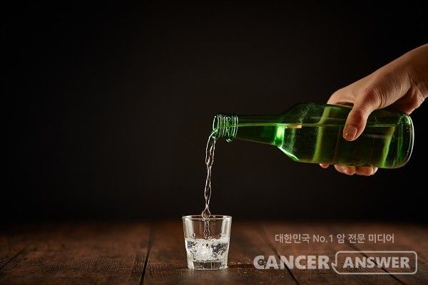 췌장암으로 발전하기 쉬운 급성 췌장염과 만성 췌장염 모두 술과 밀접하다./게티이미지뱅크