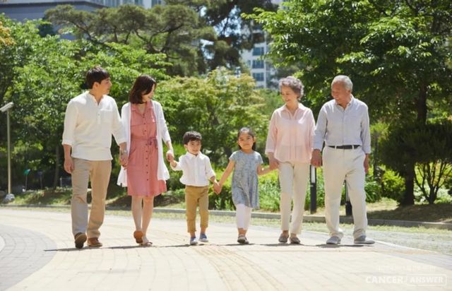4일 통계청이 발표한 ‘2023년 생명표’에 따르면 2023년 출생아의 기대수명은 83.5년으로 1년 전보다 0.8년 늘었다. 암에 걸리지 않는다면 기대수명은 3.3년 늘어나는 것으로 예측됐다./캔서앤더 DB