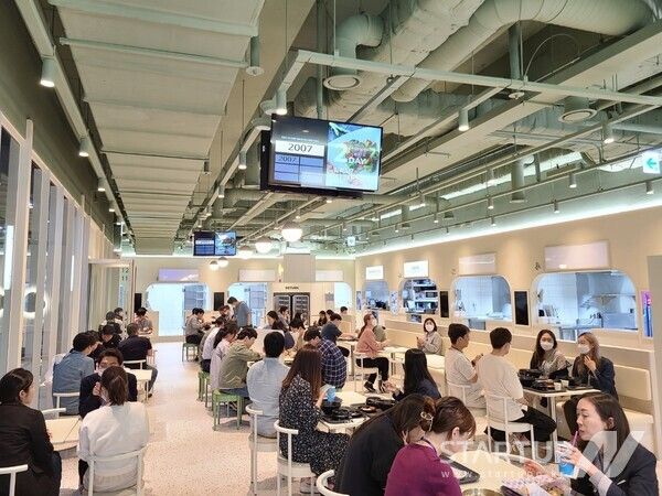 먼키,&nbsp;매출&nbsp;300억,&nbsp;자체앱 매출&nbsp;160억 달성