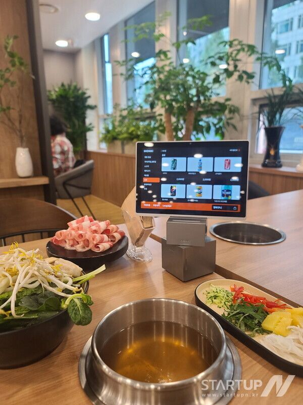 목동 샤브샤브 전문점에 적용된 먼키 테이블오더