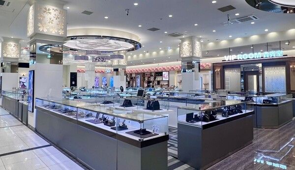 오사카 도톤플라자 아카 주얼리(AKA JEWELRY) 매장 전경 (사진제공=JTC)