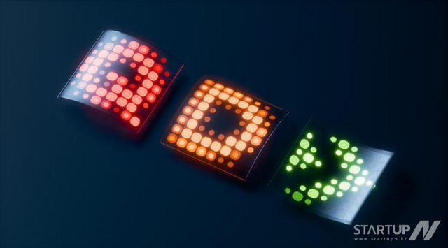 모플랫, CES 2025서 세계 첫 '모빌리티 전장용 자발광 QD' 공개