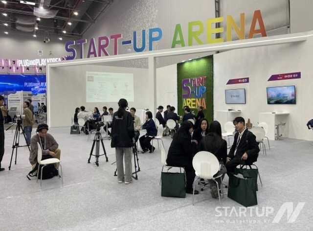 “AI·로봇·바이오 기술 총출동” FIX 2025 스타트업 아레나, 30개 혁신기업 글로벌 도약 성과