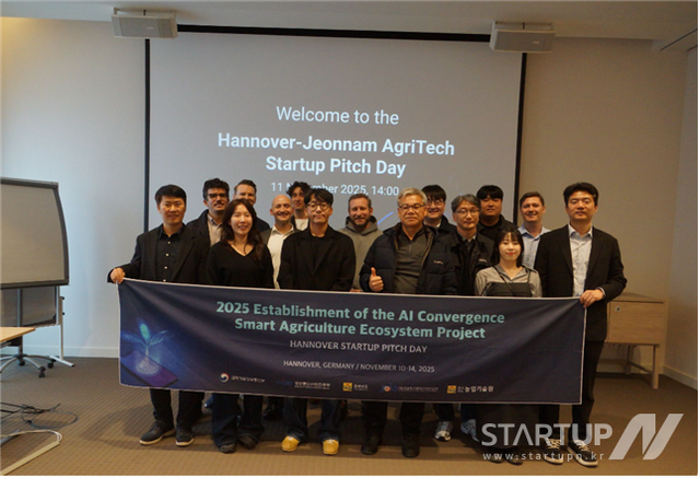 K-AgTech 미니 데모데이 – 전남 AgTech 스타트업 3개사 및 투자자 단체사진