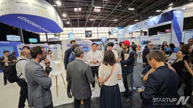 미국 CES, 해외 VC들 앞에서 피칭하는 김지원 대표