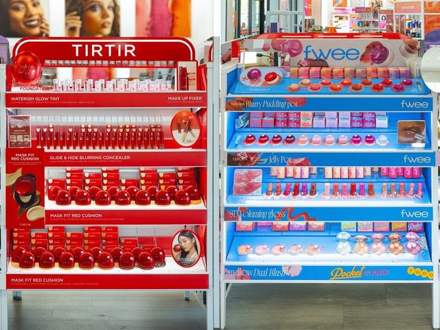 국내 인기 메이크업 브랜드 ‘티르티르’, ‘퓌’가 미국 얼타뷰티의 프레스티지 단독 브랜드 존에 입점했다 (사진제공: 한성USA)