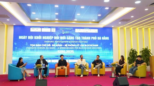 패널 토론 세션 주요 사진 (자료:&nbsp;Startupdanang&nbsp;홈페이지)