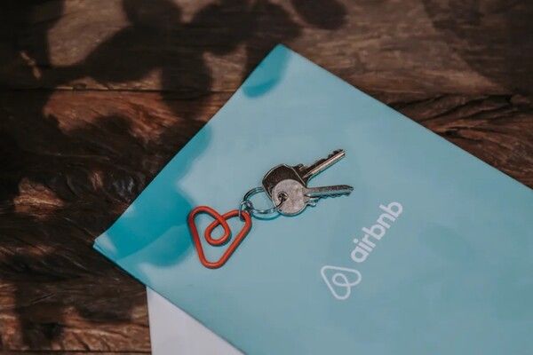 에어비앤비, 국내 공유숙박 제도 개선 제언 담은 소책자 발간