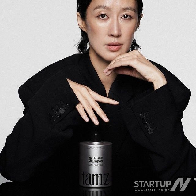 라이브엑스&nbsp;모델 홍진경 및&nbsp;제품이미지