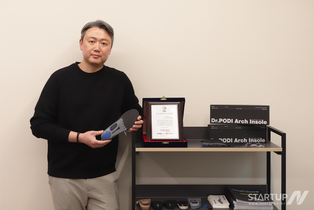 (주) 푸른청년 박은수 대표와 '닥터포디' 제품