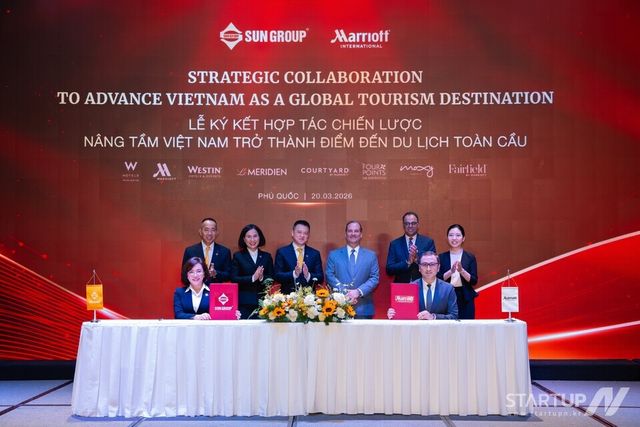 양사 관계자들이 협약 체결 후 기념 촬영을 하고 있다.