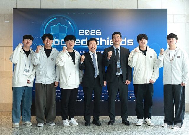 안랩이 4월 20일부터 24일까지 5일간 진행된 국제 사이버 공격 방어 연합훈련 ‘락드쉴즈(Locked Shields) 2026’에 참가했다