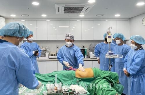 ©데일리포스트=대한줄기세포치료학회 학술담당이사 첨담쥬넥스 피부과 성기수 원장