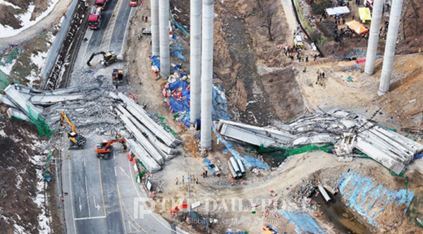 ©데일리포스트=지난 2월 10명의 사상자를 낸 현대엔지니어링 서울세종고속도로 공사장 교량 구조물 붕괴 사고현장 / DB