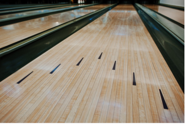 볼링 레인 표면의 보드 구조:총39개의 보드가 좌우로 나란히 배열돼 있으며, 투구 위치와 궤도 분석의 기준이 된다.&nbsp;ⓒ데일리포스트=이미지 제공/Flickr &nbsp;