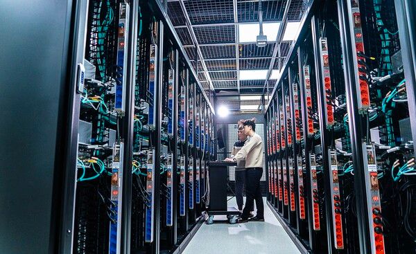 ©데일리포스트=이미지 출처 / SK텔레콤