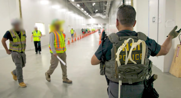 미 이민당국이 공개한 현대차-LG에너지솔루션 합작공장 이민 단속 현장&nbsp;&nbsp;ⓒ데일리포스트=이미지 제공/ICE 홈페이지