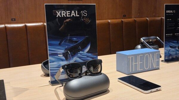 ⓒ데일리포스트=엑스리얼 AR 글래스 체험 이미지 출처/ 곽민구 기자